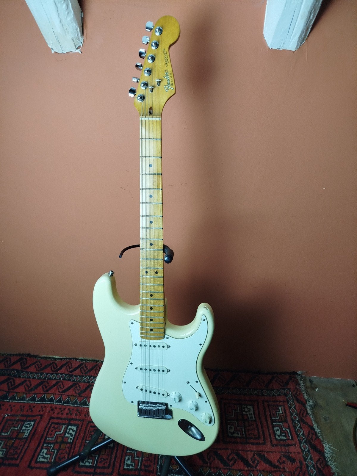 Fender American Standard Stratocaster USA 1987/88 Série E4, Musique & Instruments, Enlèvement ou Envoi, Utilisé, Solid body, Fender