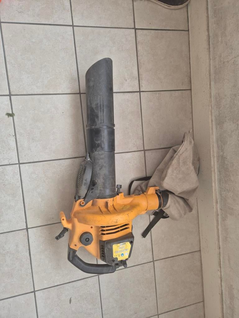 Bladblazer benzine, Ophalen, Benzine