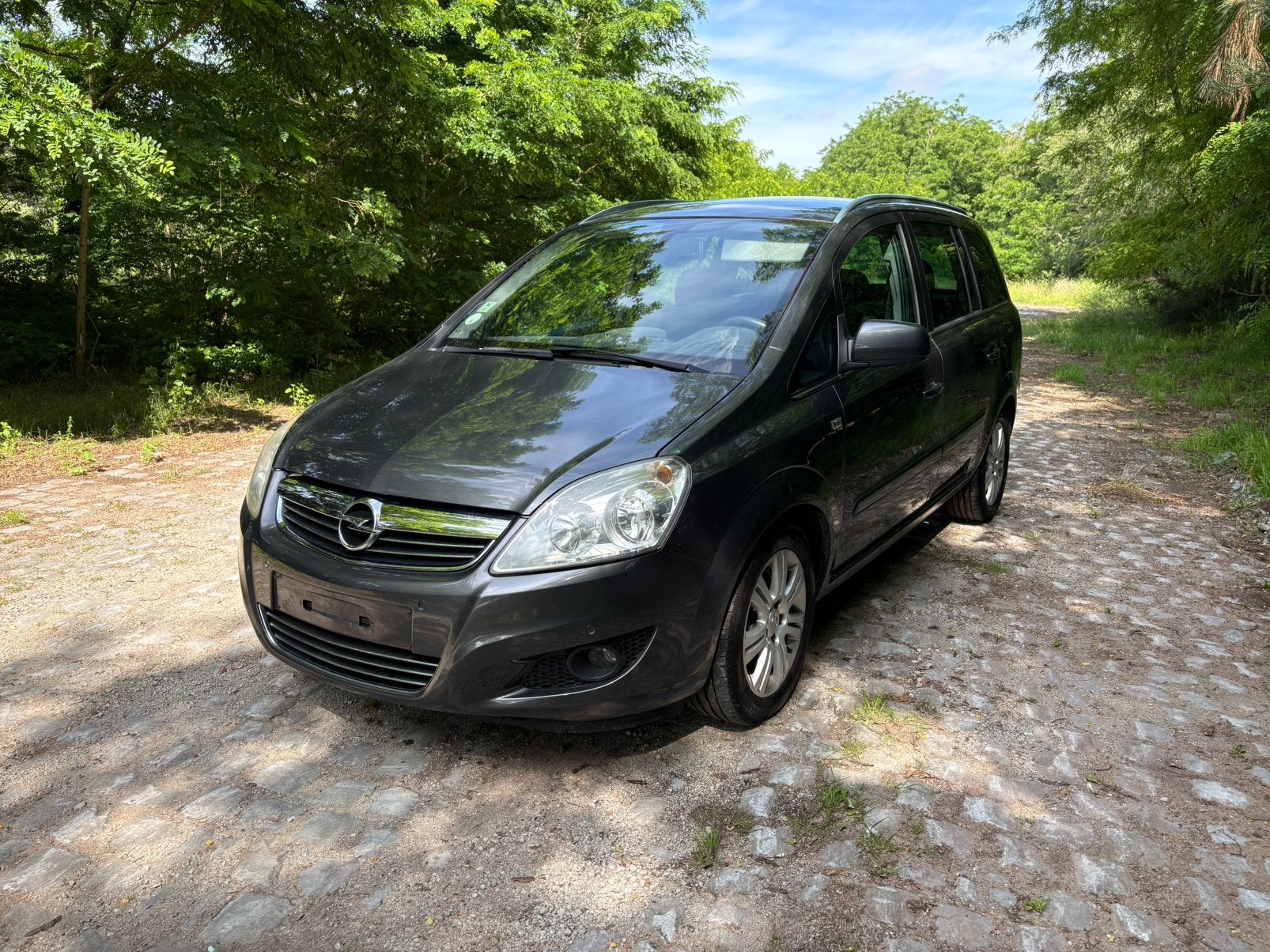 Opel zafira 1.7 diesel 92 KW  2011, Auto's, Opel, Euro 5, Monovolume, Parkeersensor, Zwart