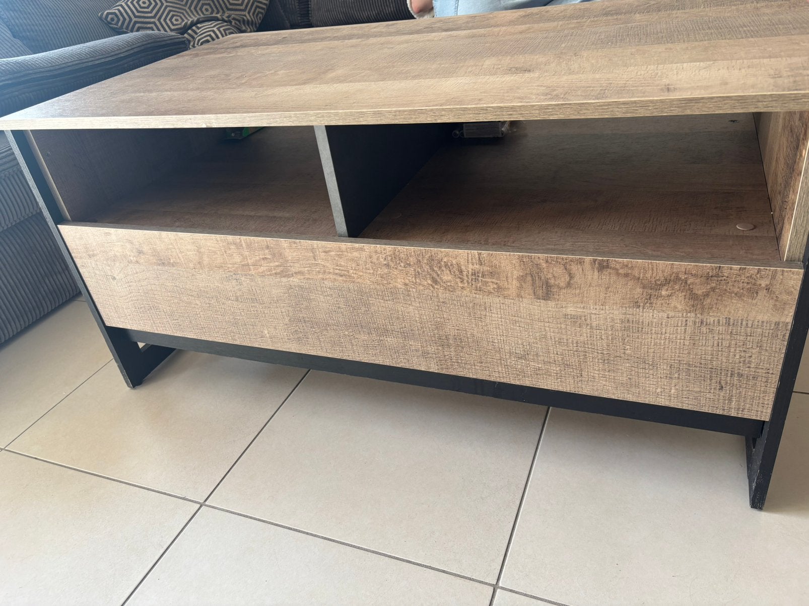 Salon tafel en dressoir, Huis en Inrichting, Ophalen, Zo goed als nieuw