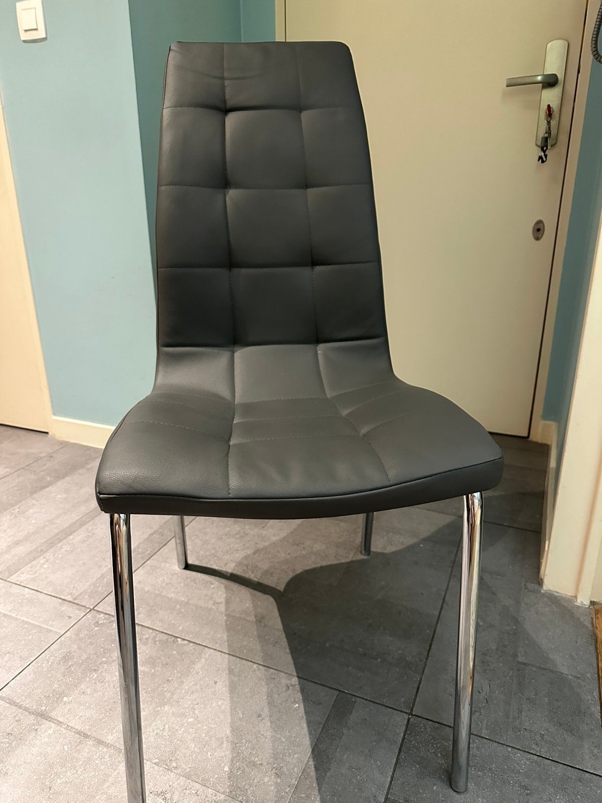 Table a manger + 6 chaises, Maison & Meubles, Chaises, Gris, Synthétique, Enlèvement, Cinq, Six Chaises ou plus