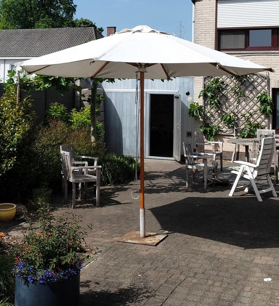 Houten parasol op metalen voet, Jardin & Terrasse, Parasols, 3 à 4 mètres, Enlèvement, Utilisé, Parasol sur pied