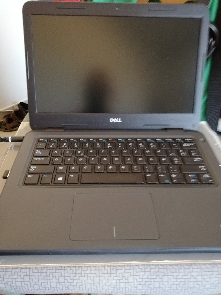 TE KOOP LAPTOP, Ophalen, Intel i3 core, 256 GB, 2 tot 3 Ghz