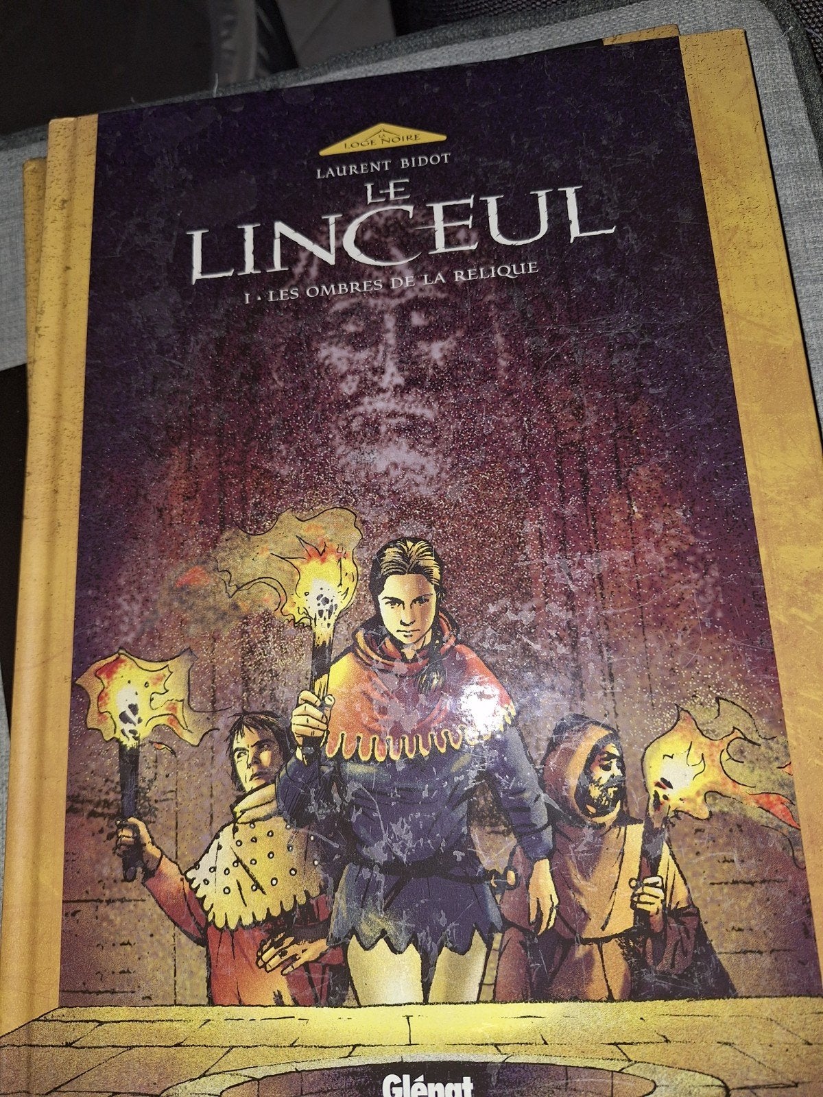 Le Linceul Les Ombres de la relique, Eén stripboek, Gelezen