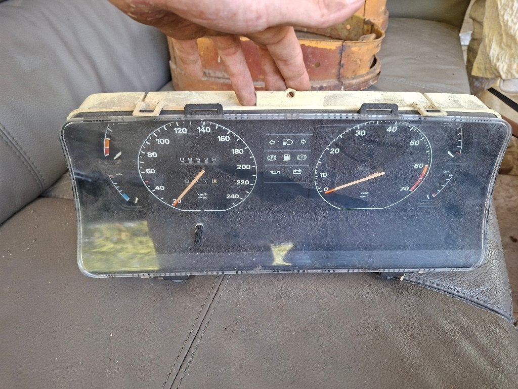 Opel Rekord E2 of Opel Senator A2 / Monza, Enlèvement, Opel