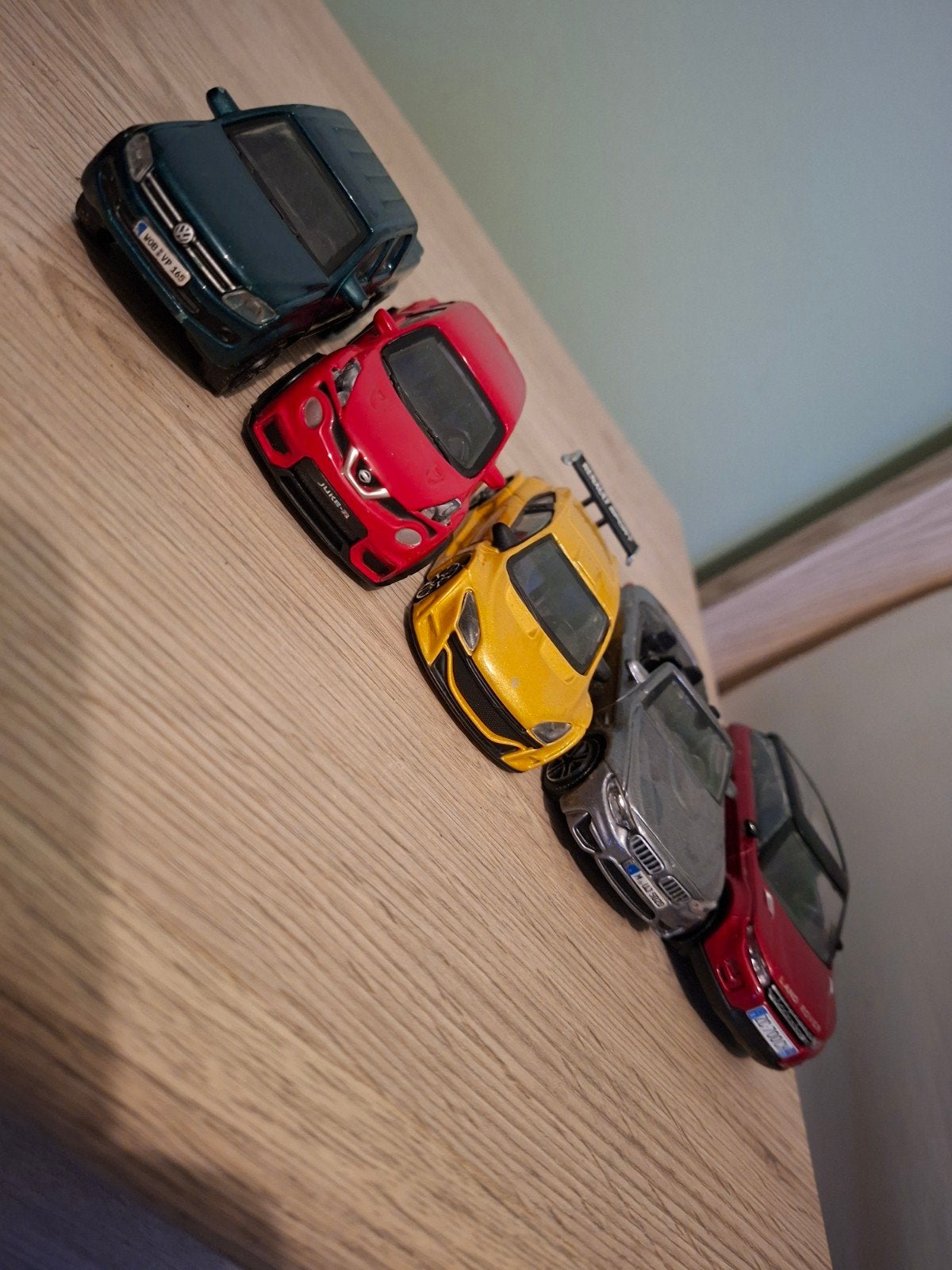 speelgoed autos of voor in kast, Enlèvement, Comme neuf