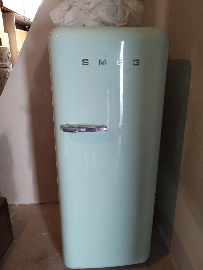 Smeg koelkast met vriesvak, Elektronische apparatuur, Koelkasten en IJskasten, Ophalen, Gebruikt, 75 tot 100 liter, 60 cm of meer
