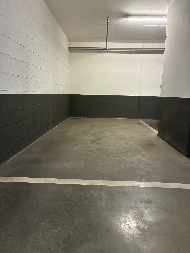 Autostaanplaats te huur, Immo, Hasselt