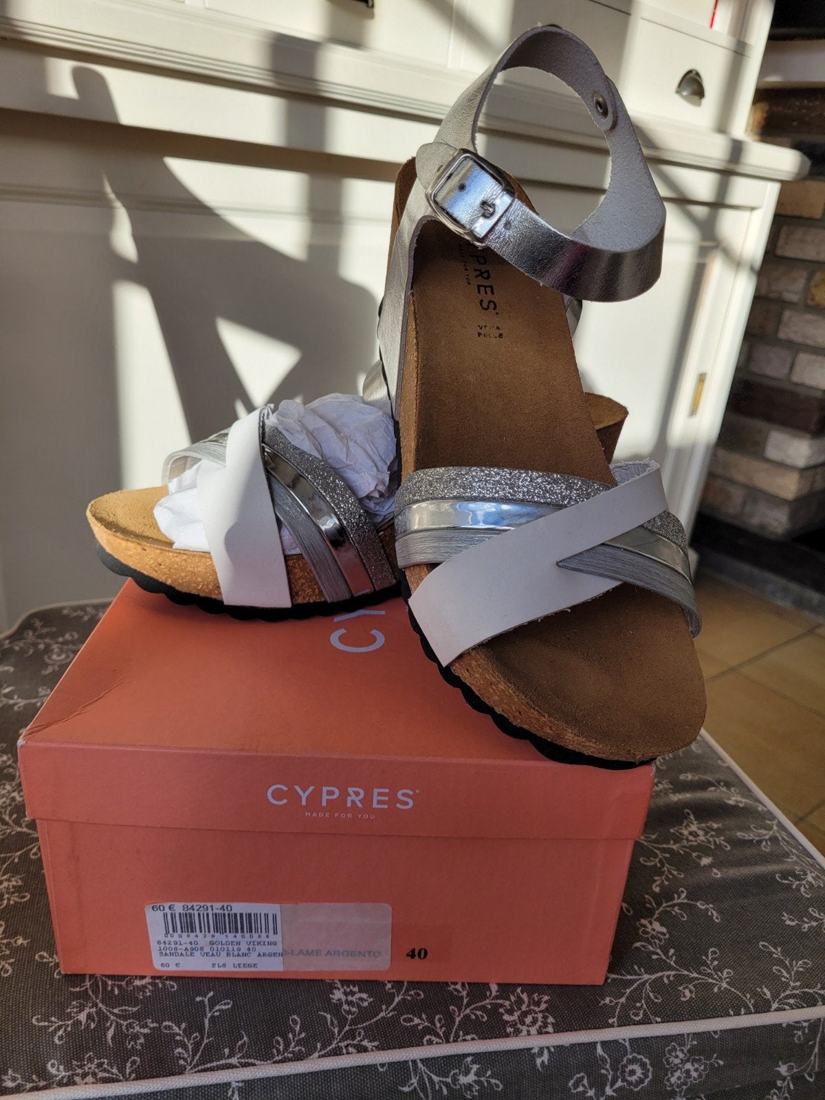 Sandales en veau blanc et argent "CYPRES" P.40  - Neuves !!!, Neuf, Chaussures à haut talons, Enlèvement, Blanc