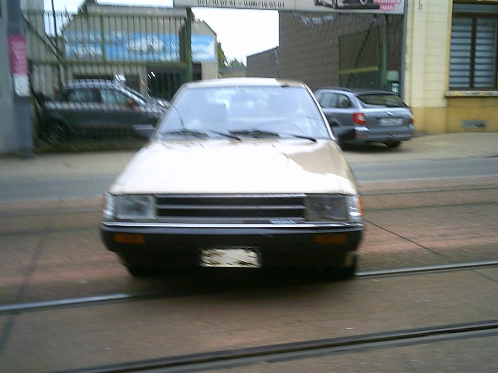 NISSAN CHERRY 1300CC ESSENCE 1981 85000KM TRES PROPRE, Achat, Beige, Entreprise, Boîte manuelle