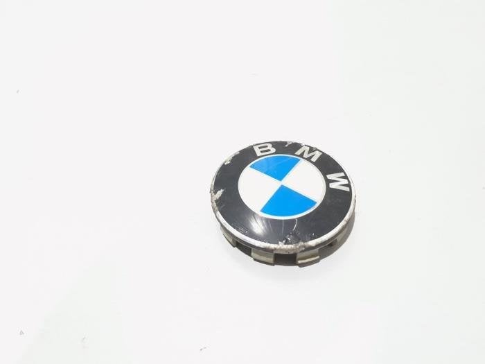 Enjoliveur moyeu d'un BMW 1-Serie, -, 3 mois de garantie, Utilisé, -