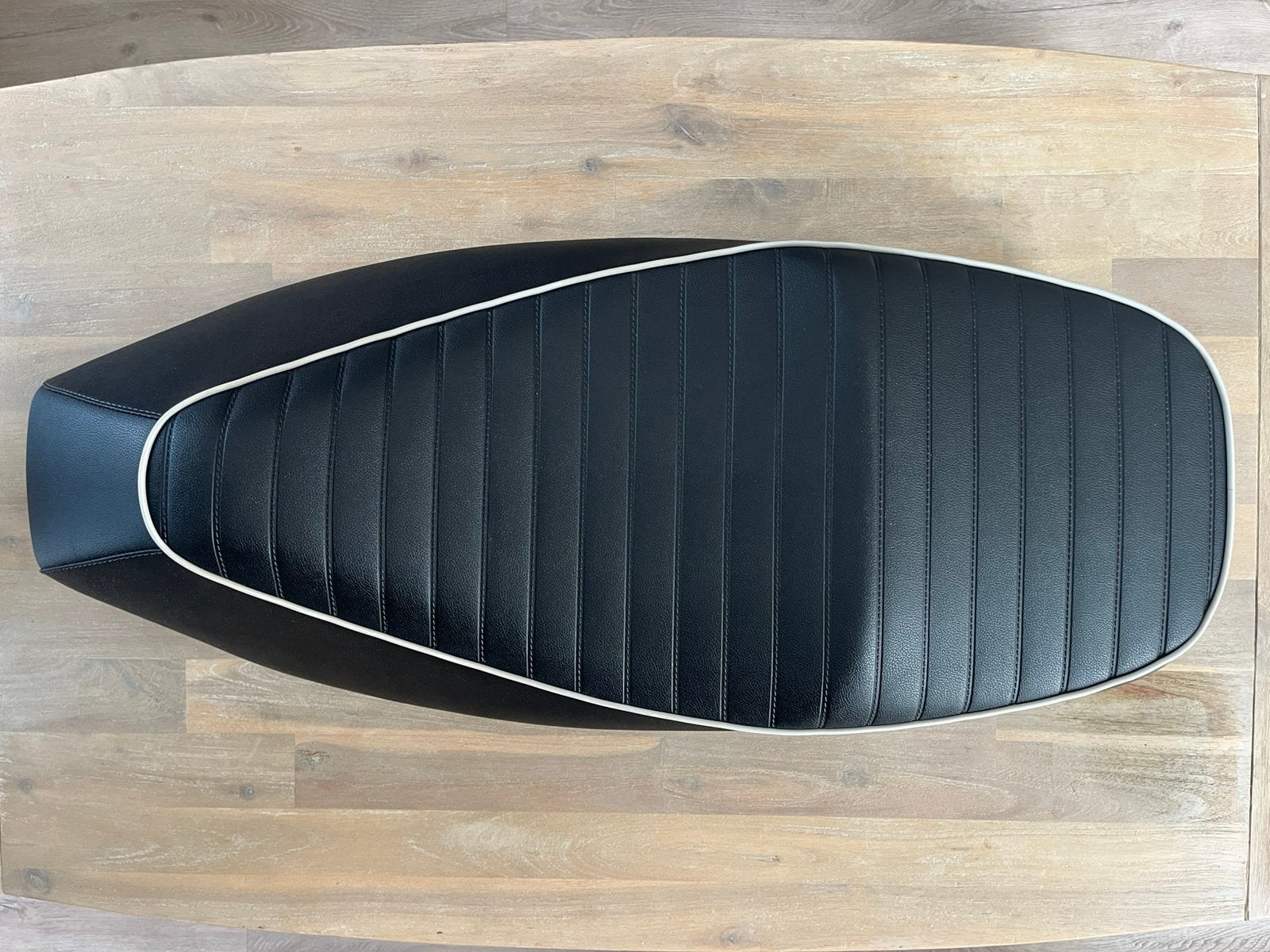 Selle Vespa GTS Supersport, Motos, Enlèvement ou Envoi, Comme neuf