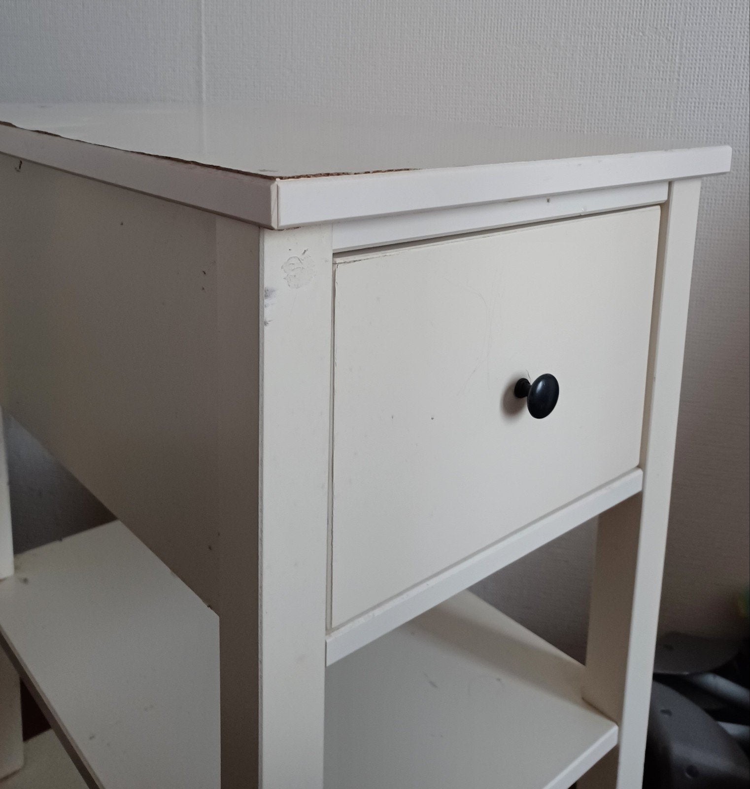 Table de nuit ou petit meuble, Enlèvement