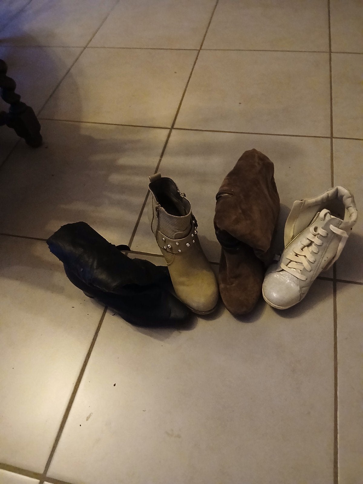 vend lots de bottes femme prix 2 euros, Enlèvement ou Envoi