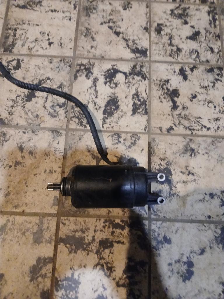 GSXR750 1991 STARTMOTOR, Enlèvement, Utilisé