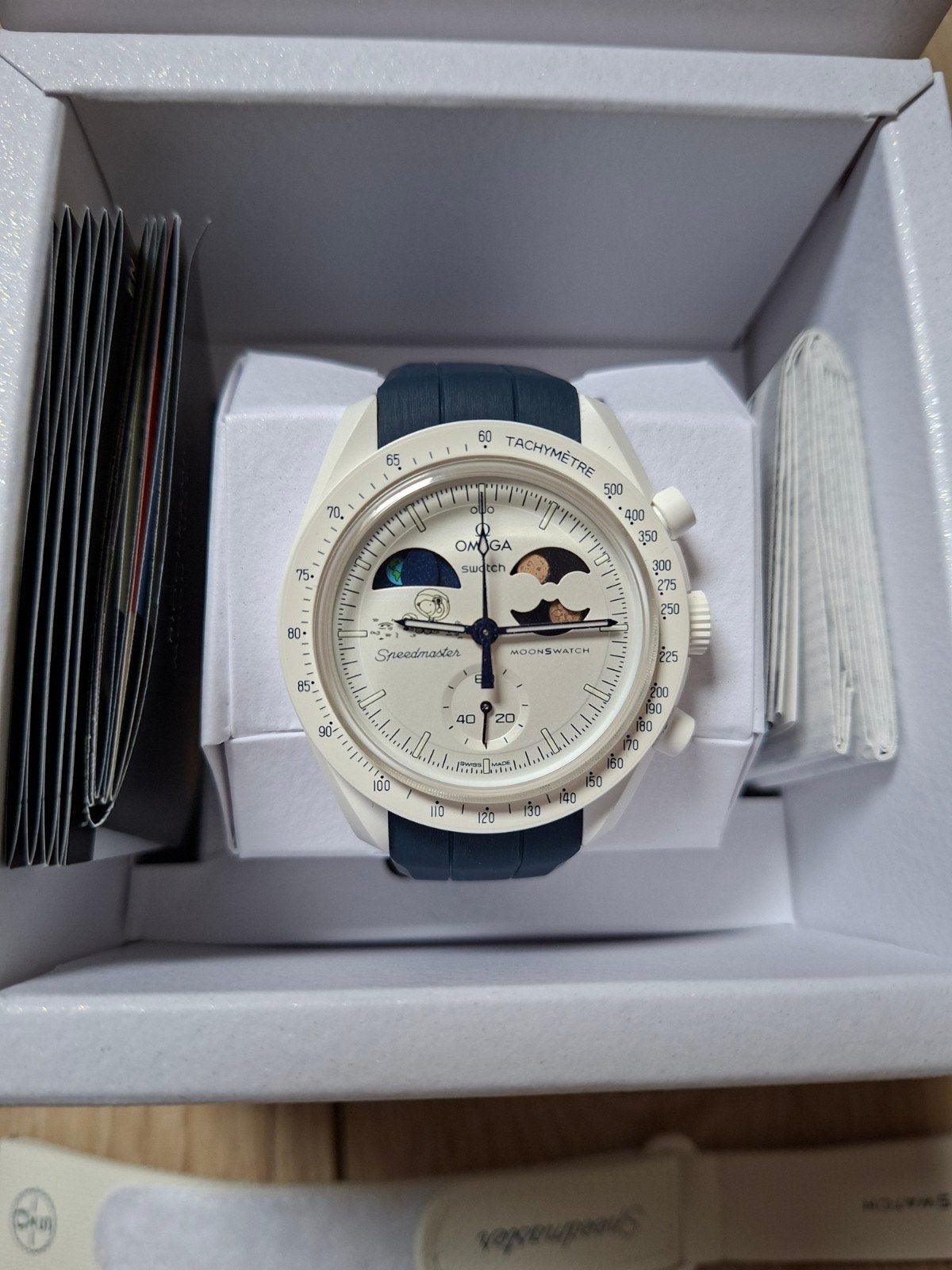 Omega x Swatch Mission to Earthphase Moonshine Gold, Enlèvement ou Envoi, Swatch