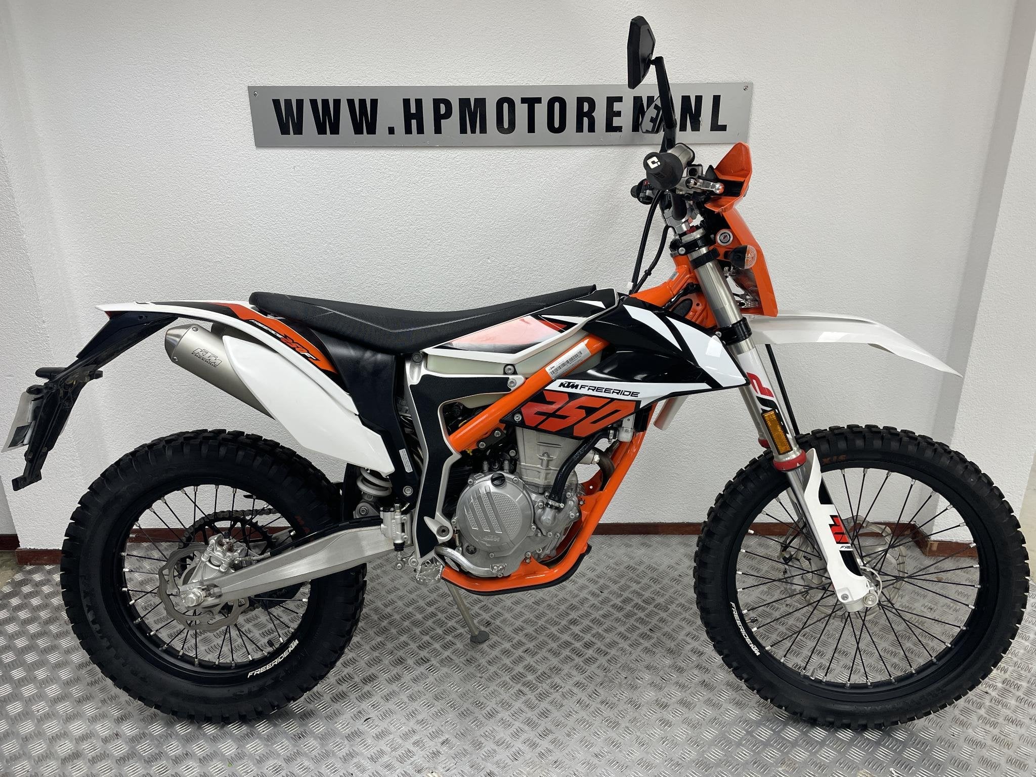 KTM FREERIDE 250 F 4T BOVAGGARANTIE 726 KM. ! 1e EIG., 250 cc, Toermotor, KTM Sportmotorcycle Nederland, Info@ktm.com