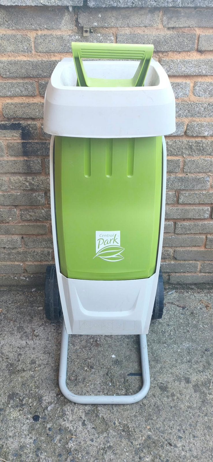 Broyeur Central-Park peu servi, Enlèvement, Utilisé, Électrique