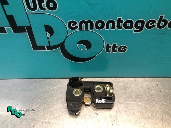Mécanique de verrouillage hayon d'un Volkswagen Golf (Golf, Volkswagen, -, 3 mois de garantie, Utilisé