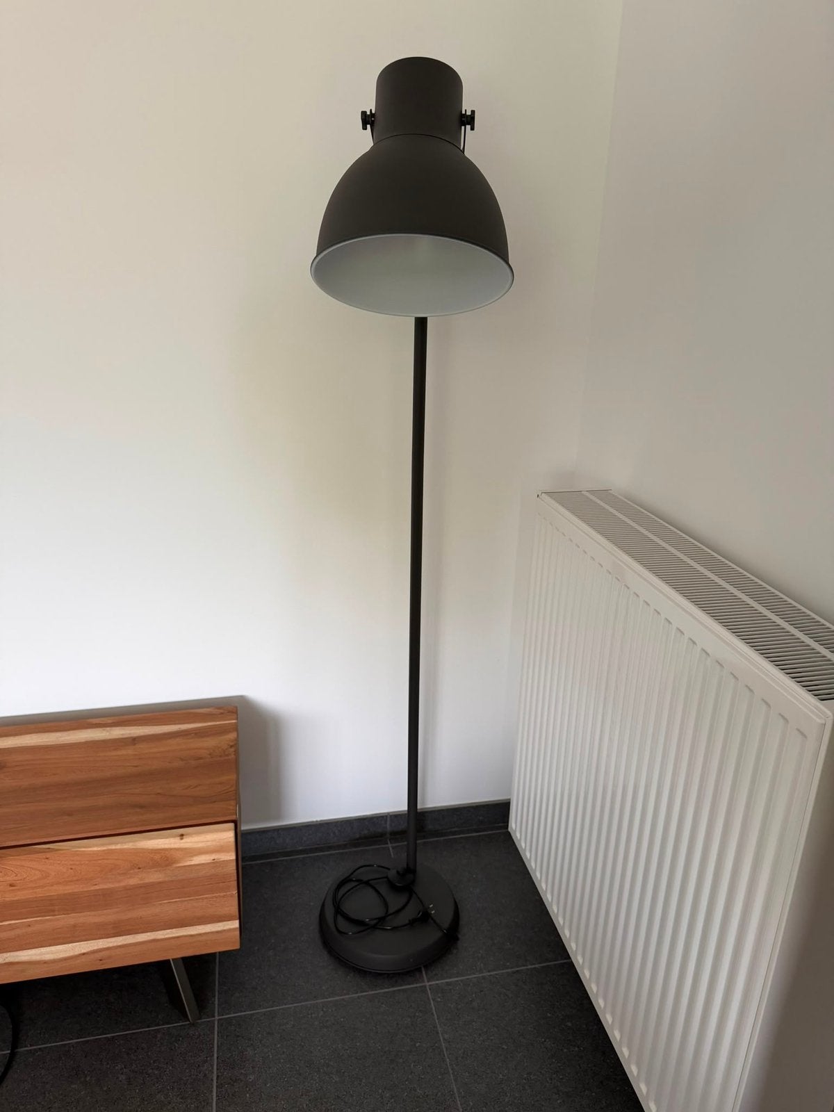 Ikea staanlamp, Huis en Inrichting, Lampen | Vloerlampen, Ophalen, Zo goed als nieuw
