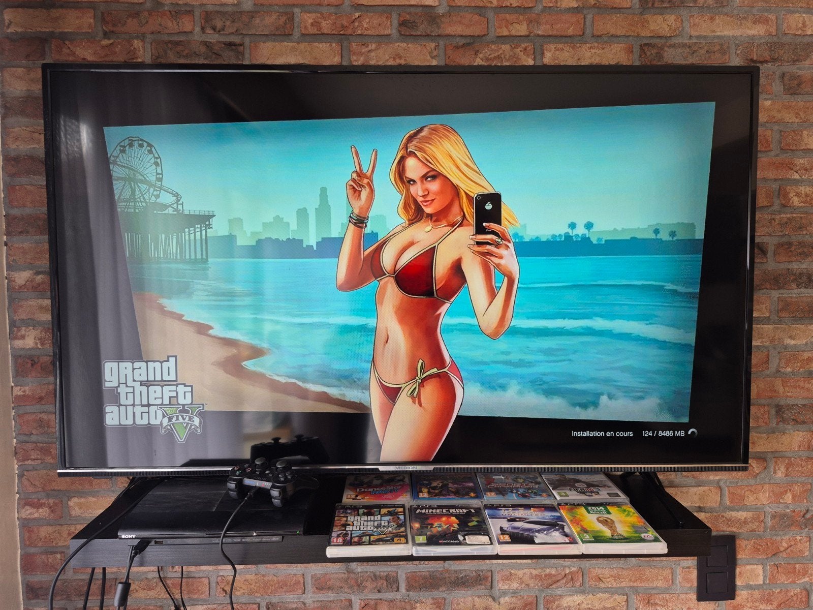 console sony ps3 avec 8 jeux manette câbles, Consoles de jeu & Jeux vidéo, Avec 1 manette, 500 GB, Super Slim, Enlèvement ou Envoi