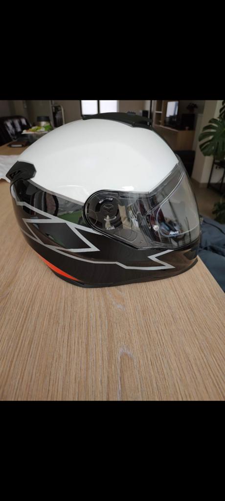 Moto helm, Motoren, Ophalen