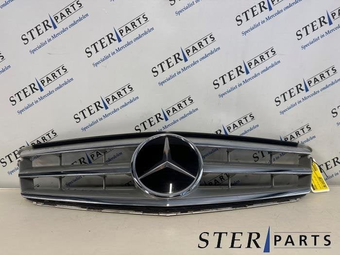 Calandre d'un Mercedes C-Klasse (9744), 3 mois de garantie, Utilisé, -, -