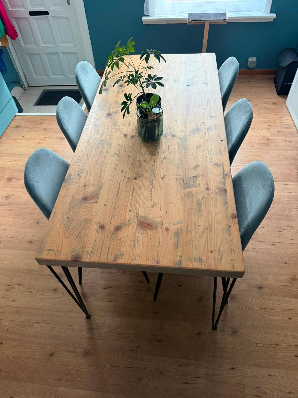 Tafel uit steigerhout met metalen poten., Ophalen