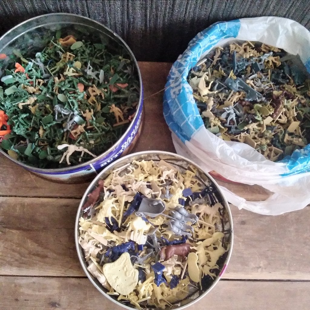 Groot lot vintage speelgoed soldaatjes, Antiek en Kunst, Verzenden