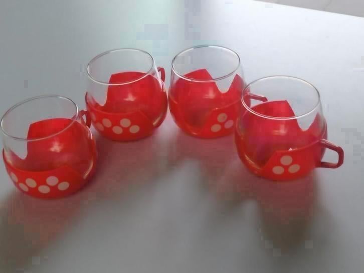 Set van 4 retro tassen, Ophalen of Verzenden, Glas