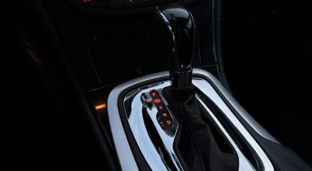 opel insignia 2L Automatique, Vélos & Vélomoteurs, Enlèvement ou Envoi