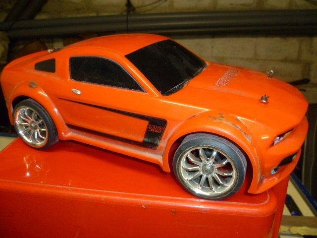 Traxxas 1/16 ford MUSTANG, Hobby & Loisirs créatifs, Modélisme | Radiocommandé & Téléguidé | Voitures, Voiture on road, Utilisé