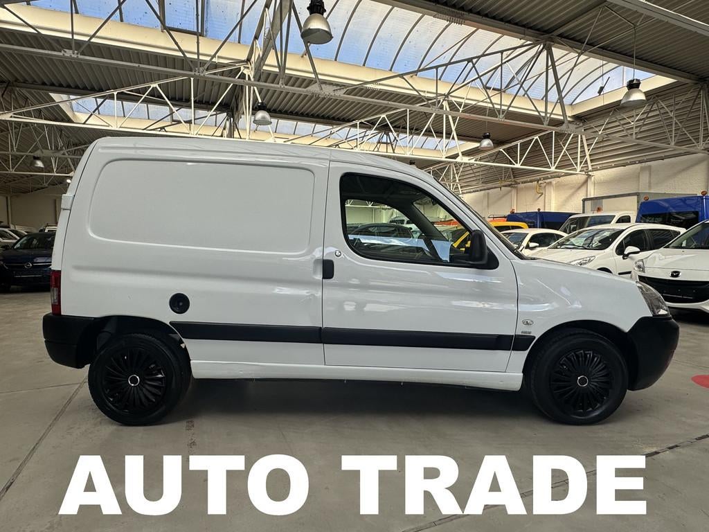 Peugeot Partner 1.6 Diesel | Lichte vracht | 1j Garantie | C, Auto's, Voorwielaandrijving, Zwart, Wit, Bedrijf
