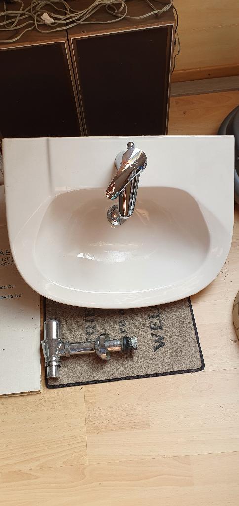 2 lavabo's Villeroy Boch met mengkraan Grohe, Enlèvement, Utilisé, Lavabo