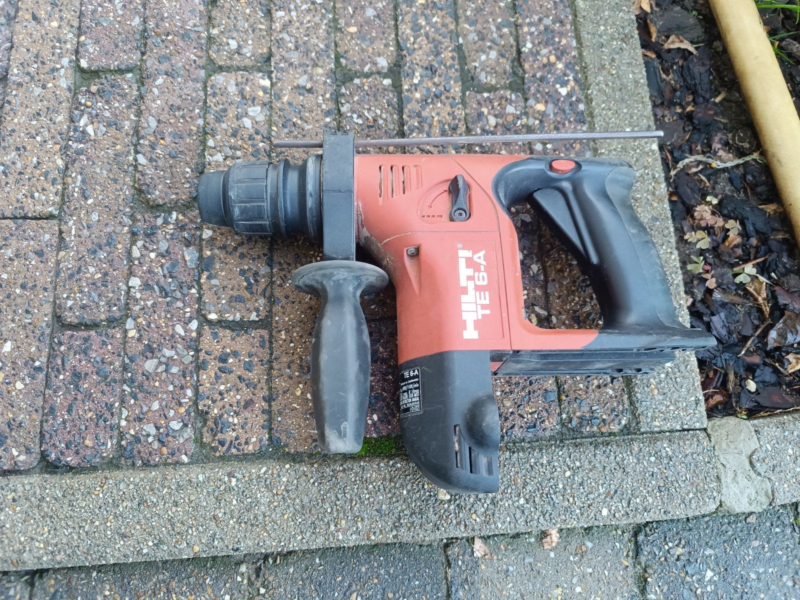 Hilti te 6-a
Zonder accu en oplader, Bricolage & Construction, Outillage | Foreuses, Enlèvement