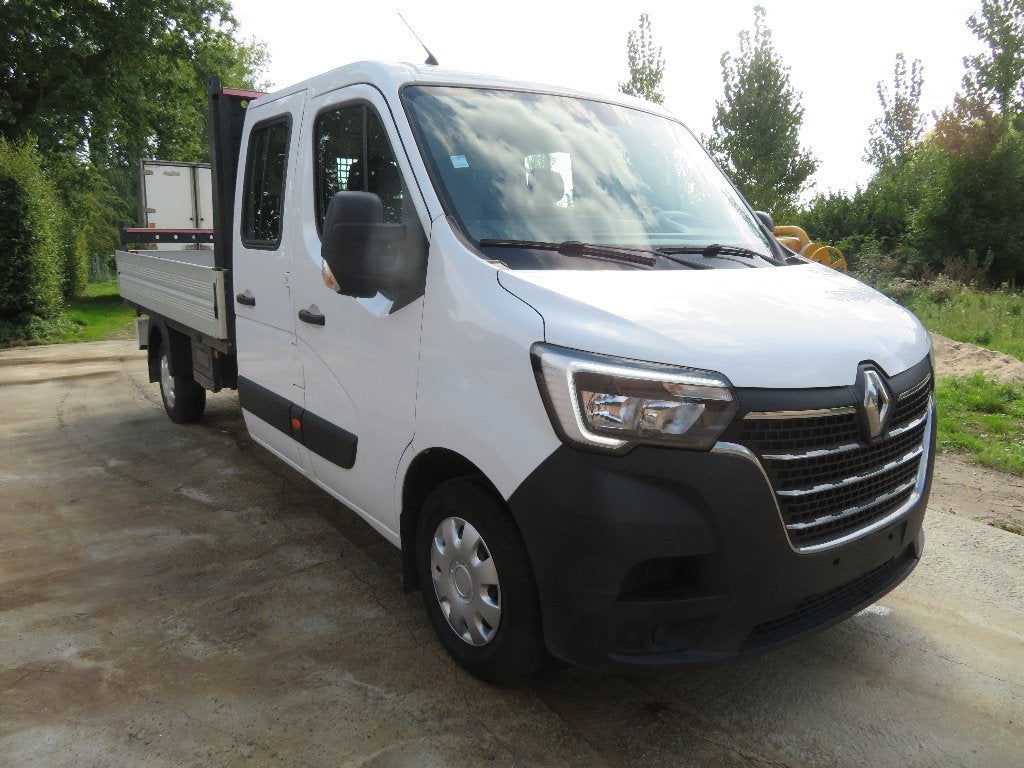 Renault Master 2.3dCi DC - Flatbed - 129.846km - 2023 - €6d, Voorwielaandrijving, Stof, 2364 kg, 4 cilinders