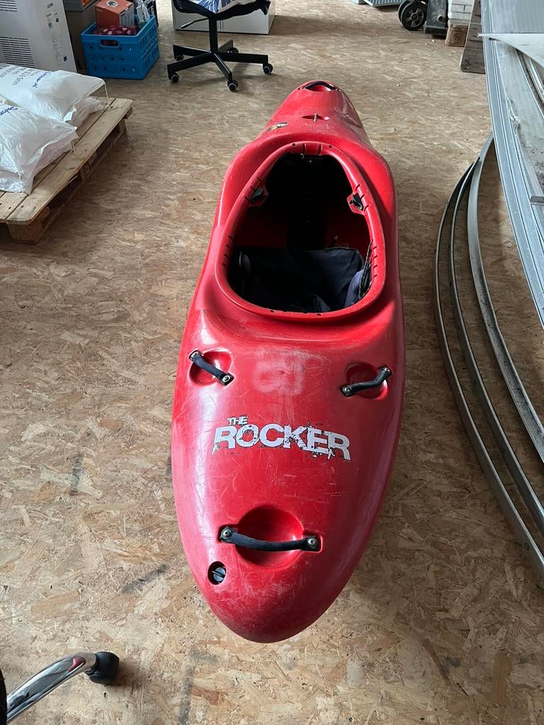Rocker wildwater kajak met peddel, Watersport en Boten, Ophalen, Gebruikt, 1-persoons