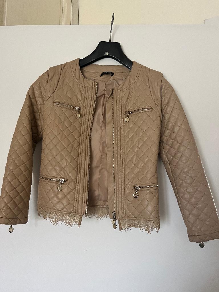 Lederen beige jas, Kinderen en Baby's, Ophalen, Meisje, Zo goed als nieuw, Twinset