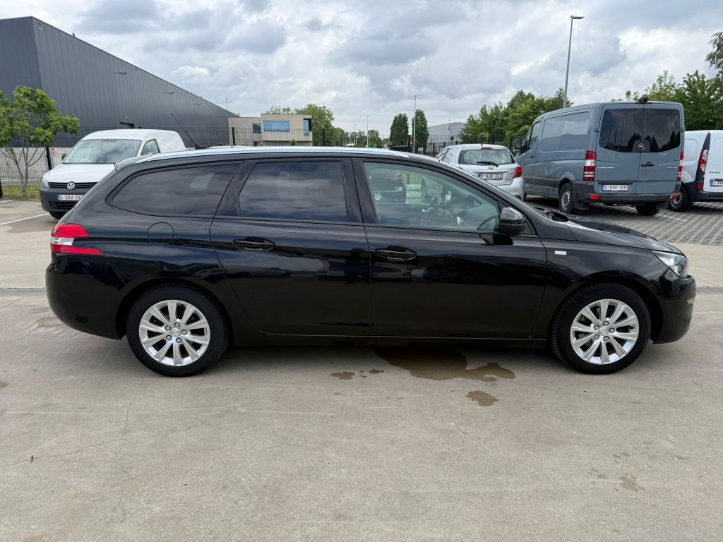Peugeot 308 (Stock ID 26132) — 12