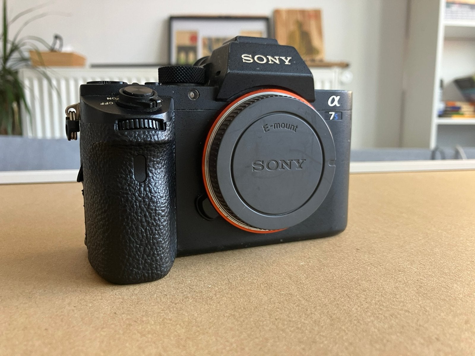 Sony A7S II body - 4.621 clicks, sterke gebruikssporen, Ophalen of Verzenden, Zo goed als nieuw, Sony