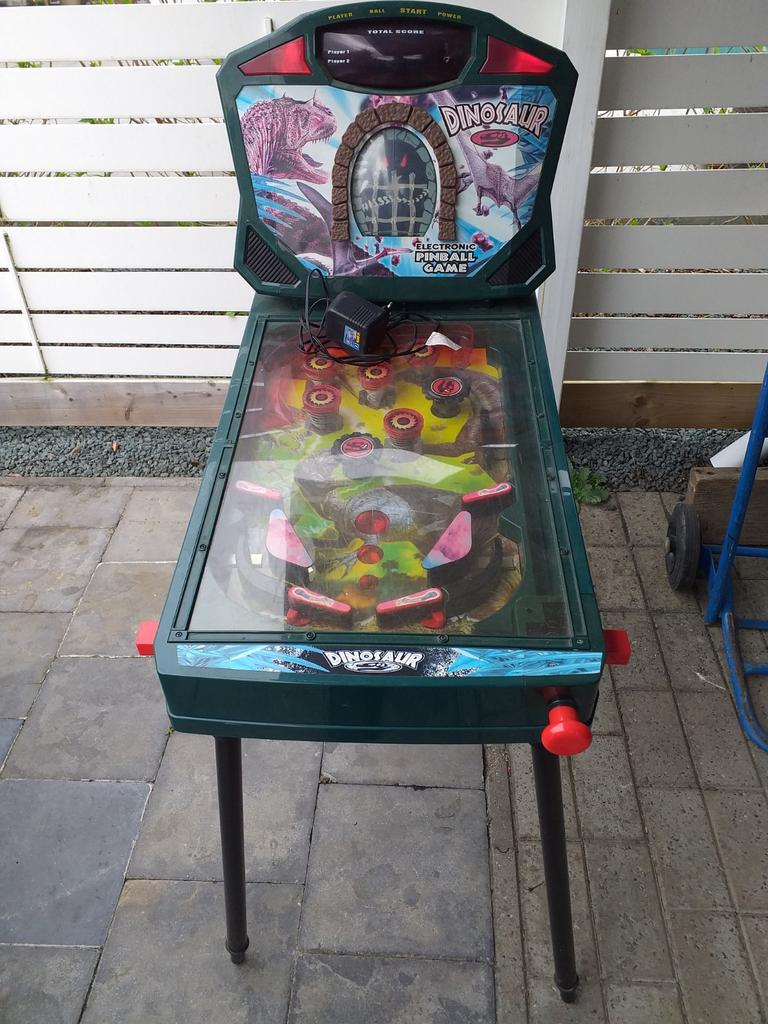 Electronic pinball game, Ophalen, Flipperkast
