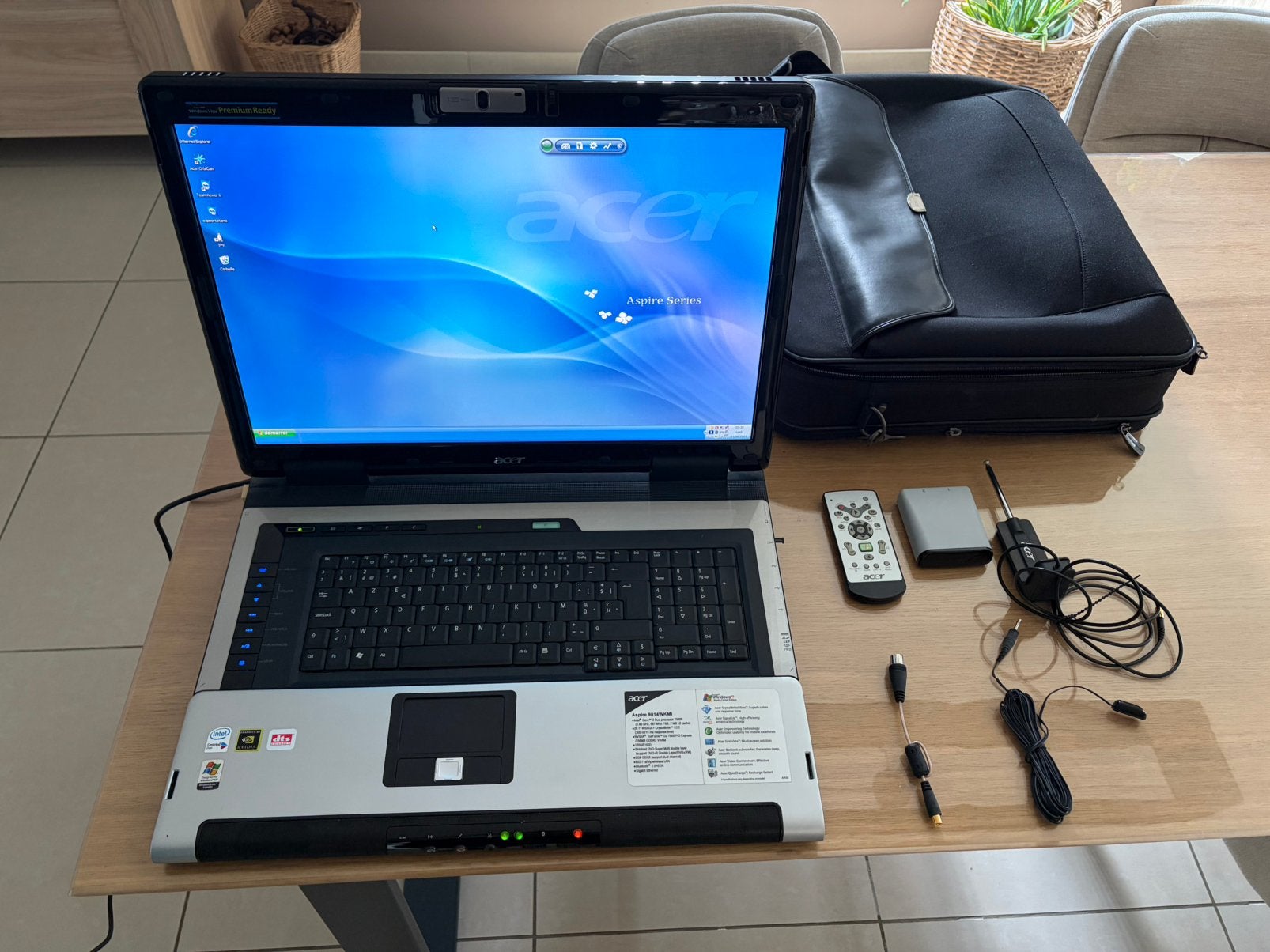 Acer Aspire 9814WKMi 20” – Windows XP Media Center – Complet, Computers en Software, Ophalen of Verzenden, Gebruikt, 17 inch of meer