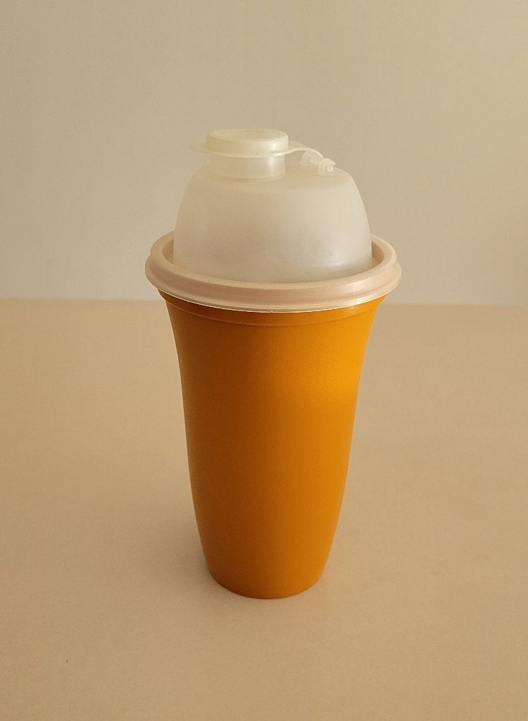 Quick shaker, Avec bec/bouchon, Enlèvement ou Envoi, Utilisé, Orange