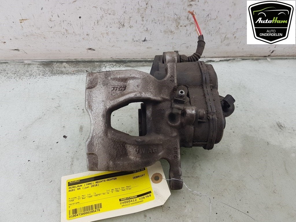 REMKLAUW RECHTS ACHTER Audi A4 Avant (B9) (01-2015/08-2020), Gebruikt, Postoffice@zf.com, Löwentaler Straße 20
88046  Friedrichshafen, DE