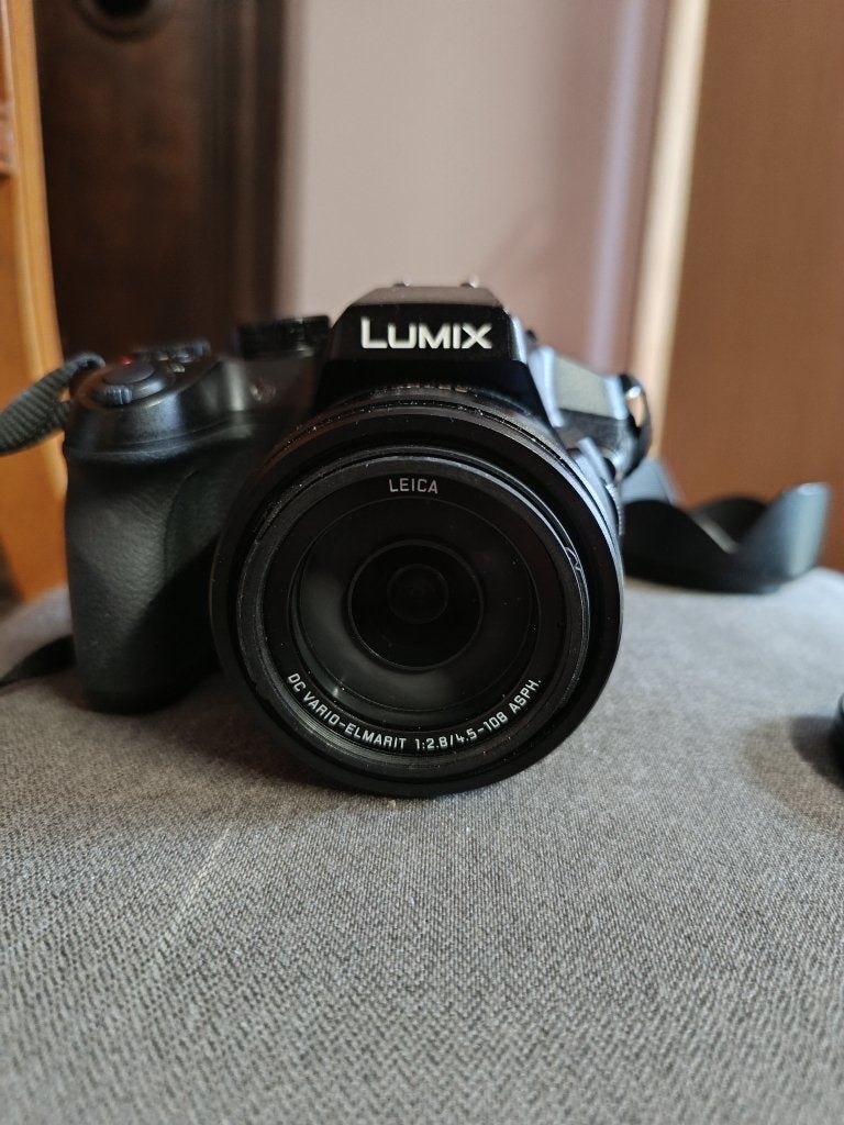 Panasonic FZ330 zwarte bridgecamera, Ophalen, Gebruikt, Panasonic, Accu