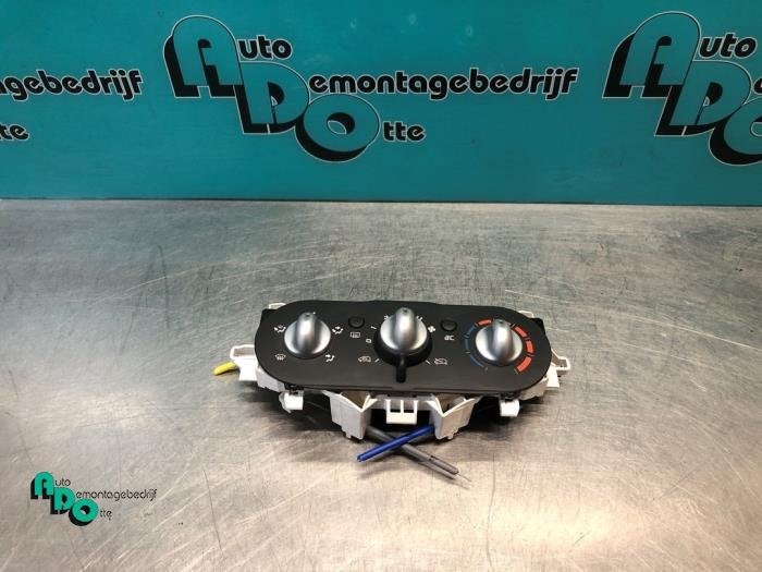 Kachel Bedieningspaneel van een Renault Twingo (Twingo 07-), Gebruikt, -, Renault, -