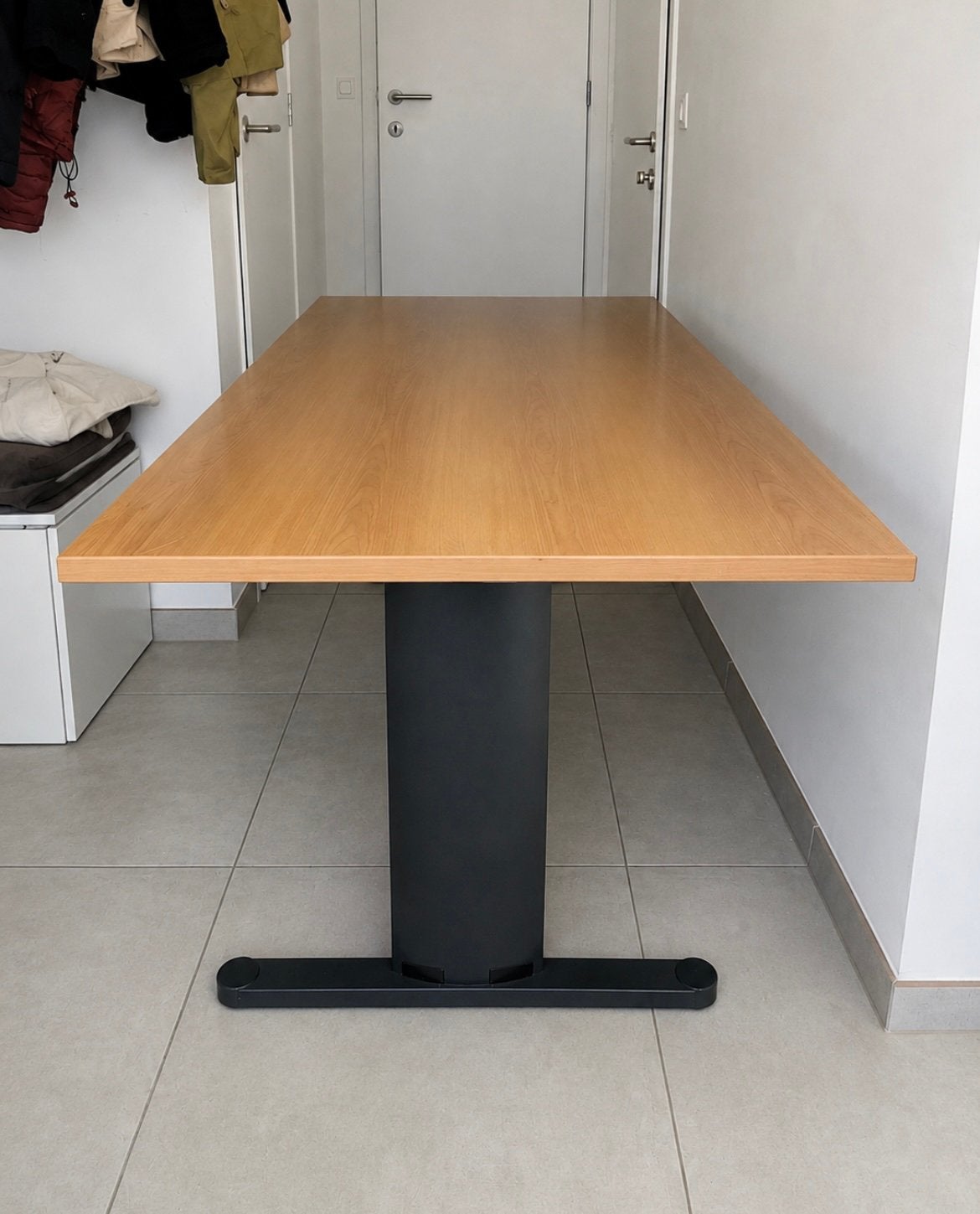 Bureau met 2 ladeblokken, Ophalen, Zo goed als nieuw