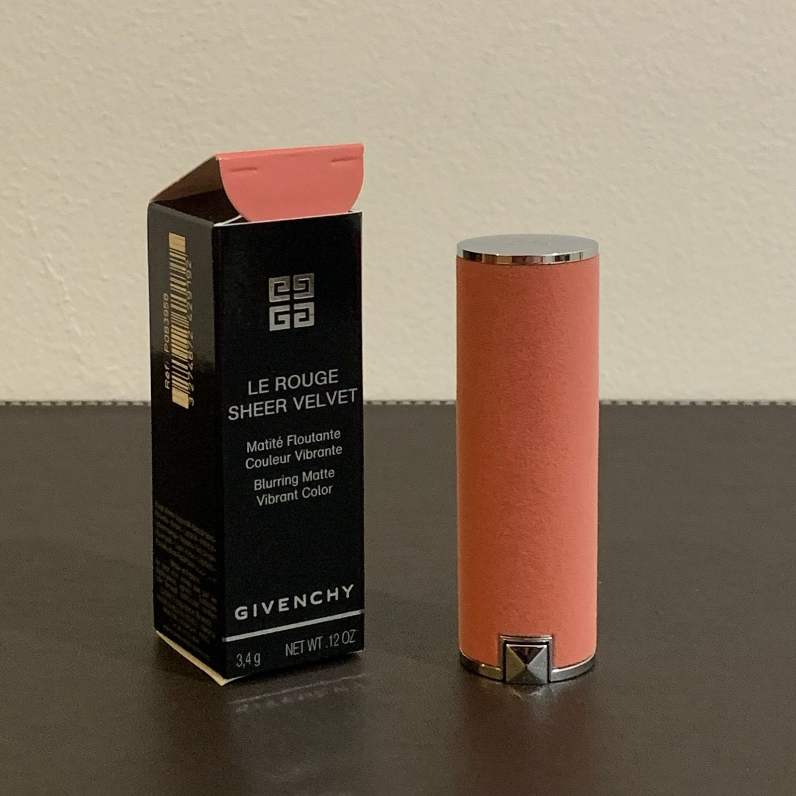 NEUF – Lipstick « Le Rouge Sheer Velvet » GIVENCHY (N37), Enlèvement ou Envoi, Neuf, Lèvres, Maquillage