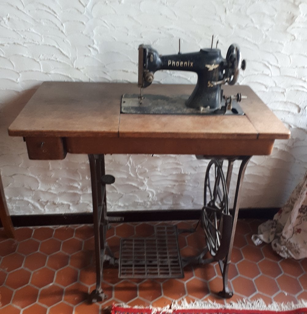 Antieke Phoenix trapnaaimachine, Antiek en Kunst, Ophalen