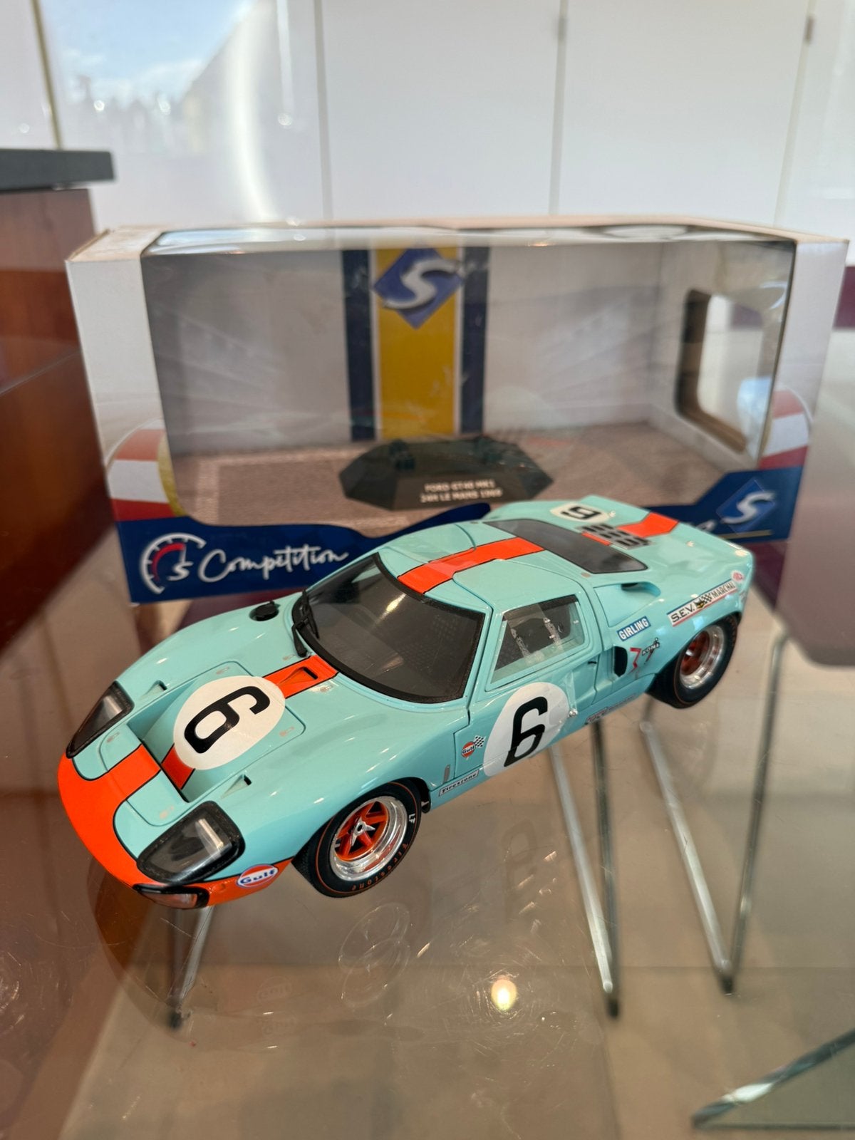 1:18Ford GT40 Mk.1 n6 gagnante 24 Heures du Mans 1969 Jacky, Enlèvement ou Envoi, Comme neuf, Voiture, Solido